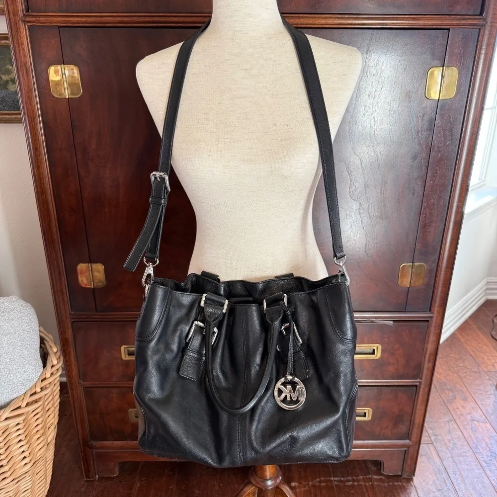 Michael Kors Brookville Black Leather Tote Bag Dual Handles - Picture 14 of 16